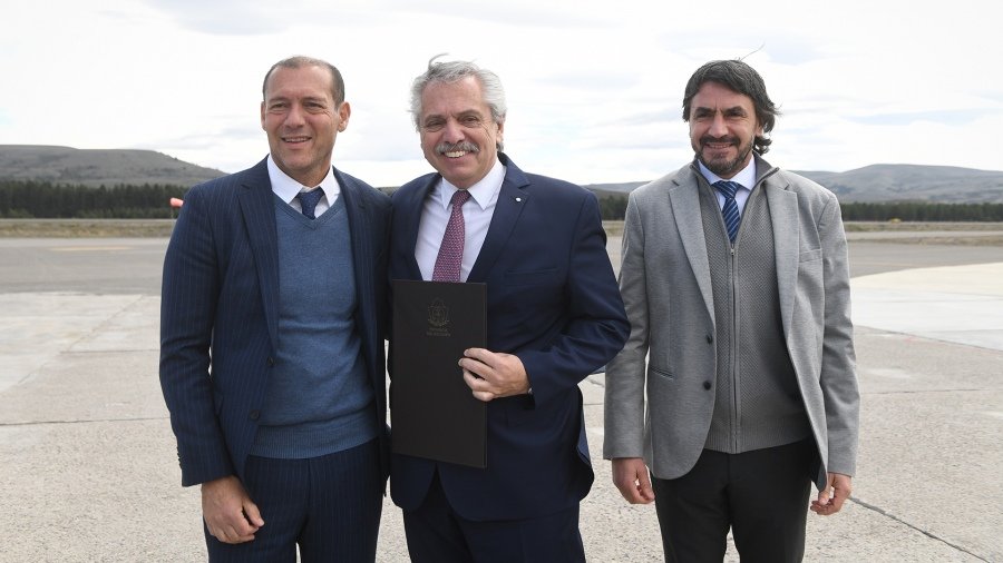 Albert Fernndez se reuni con Omar Gutirrez gobernador de Neuqun Foto Presidencia