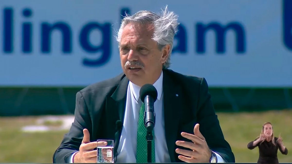 En Hurlingham el Presidente pone en marcha el nuevo mdulo de la planta depuradora para el tratamiento de lquidos cloacales
