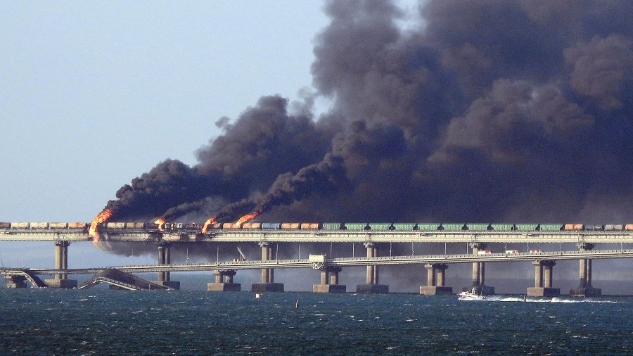 La circulacin del puente de Crimea pudo ser restablecido el mismo da del atentado terrorista Foto AFP