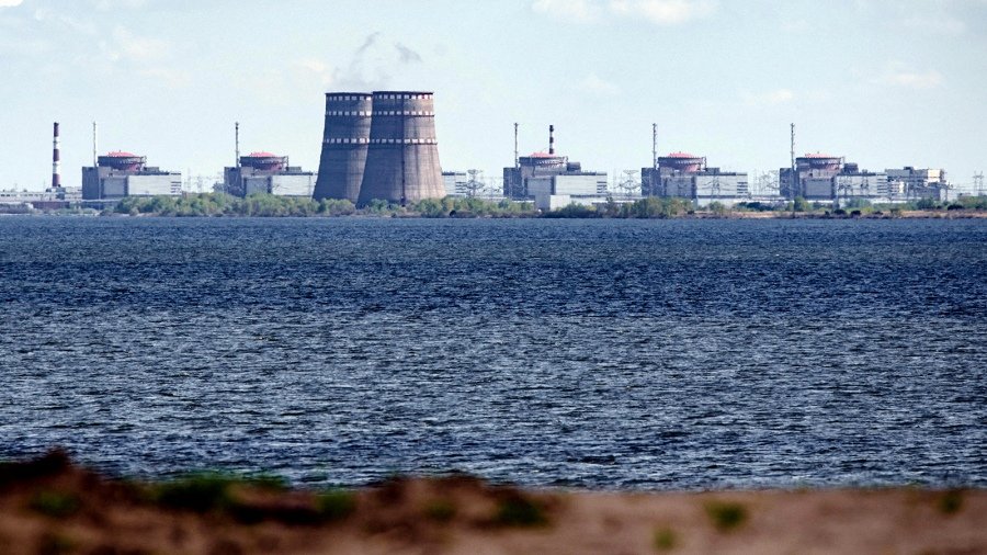 Mosc y Kiev se culpan mutuamente de los ataques que sufri la central nuclear