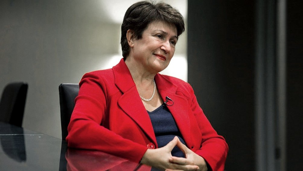 La titular del FMI confa que con los aportes de EEUU y la UE lograr cubrir el rojo de la administracin de Kiev