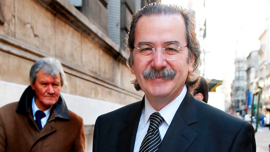 El parte mdico seal que el juez der sufri un traumatismo leve y un corte superficial en el mentn Foto Archivo