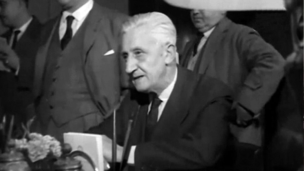 Arturo Illia asumi la presidencia el 12 de octubre de 1963 