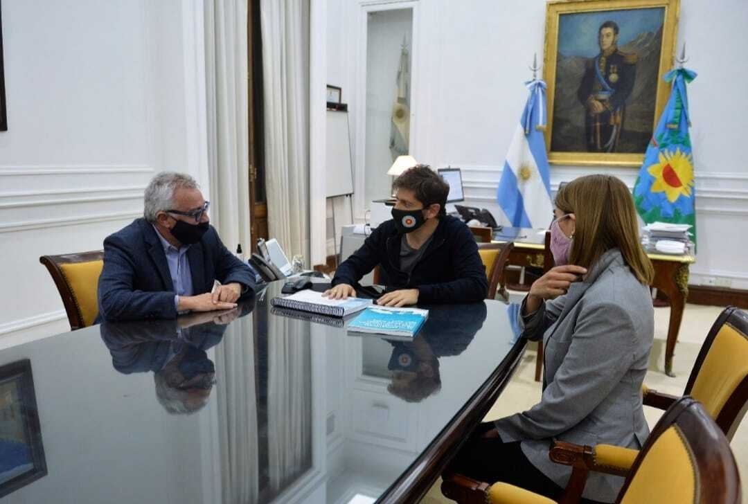 Julio Zamora junto a Kicillof 