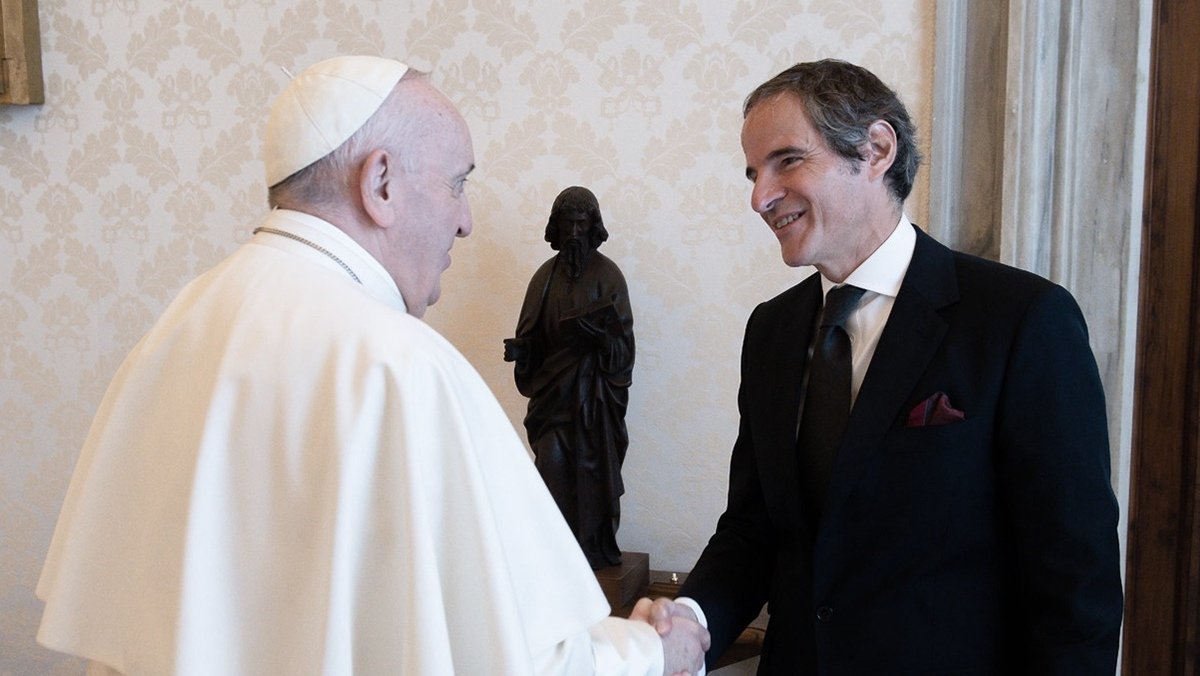 El Papa recibi a Rafael Grossi Foto AFP