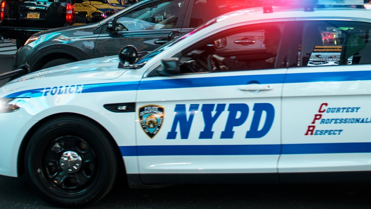 Tres policas de Nueva York resultaron heridos pro el ataque de un jven con un machete 