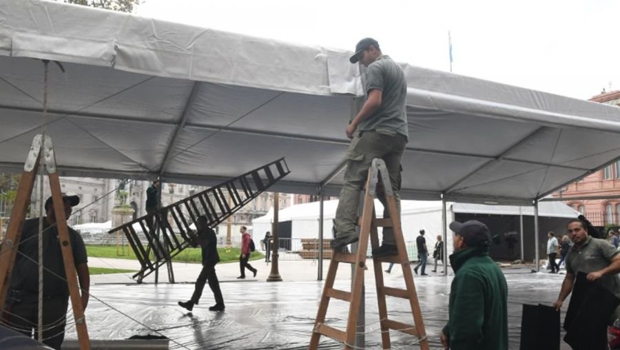 Acto en Plaza de Mayo preparativos 20230523