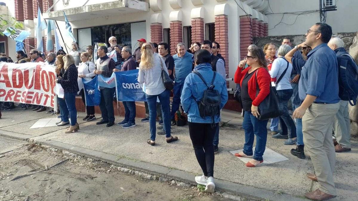 Los docentes y no docentes de la Universidad Nacional de Formosa desarrollan un plan de lucha por la falta de pago de sus salarios Foto Prensa Universidad Nacional de Formosa