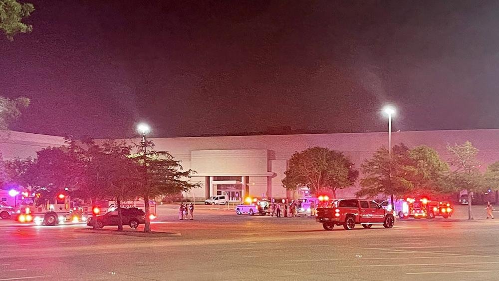 Un polica se hallaba en el centro comercial por otro caso cuando se produjo el tiroteo