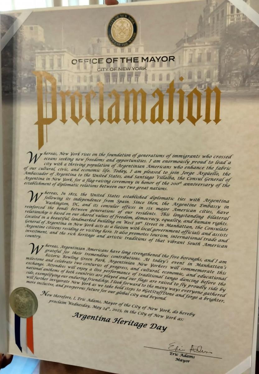 El alcalde neoyorquino public una proclama en la que declar el Da del Legado Argentino Foto TWJorArguello