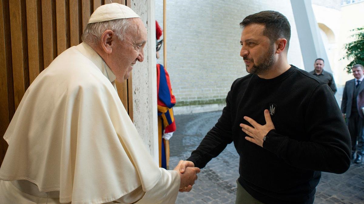 Francisco recibi a Zelenski en el Vaticano Foto AFP