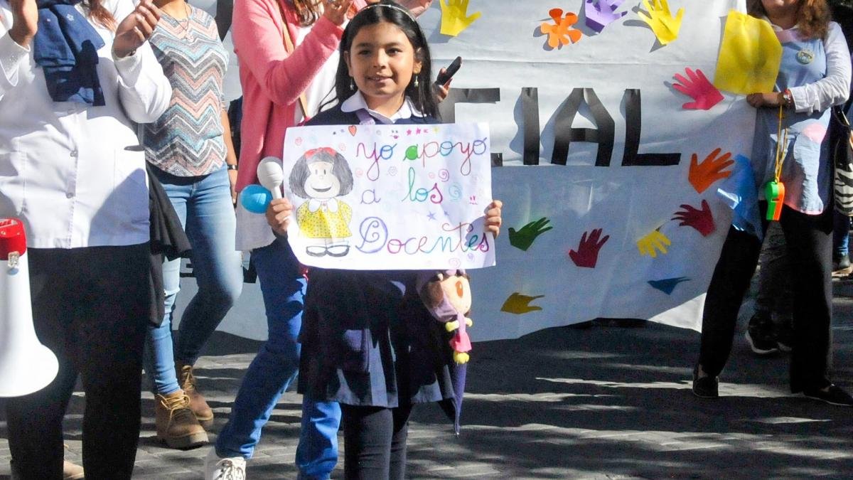 La ministra de Educacin provincial asegur que descontar el presentismo y los das de paro Foto Edgardo Valera
