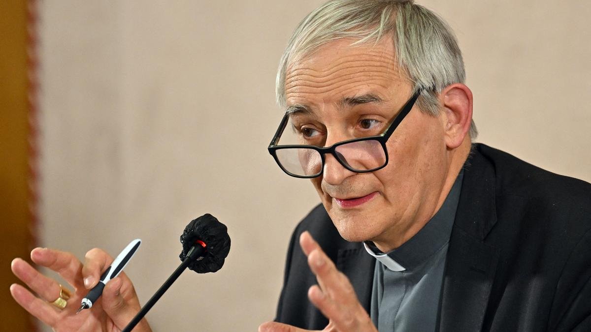 Matteo Zuppi busca apoyar iniciativas humanitarias Foto AFP
