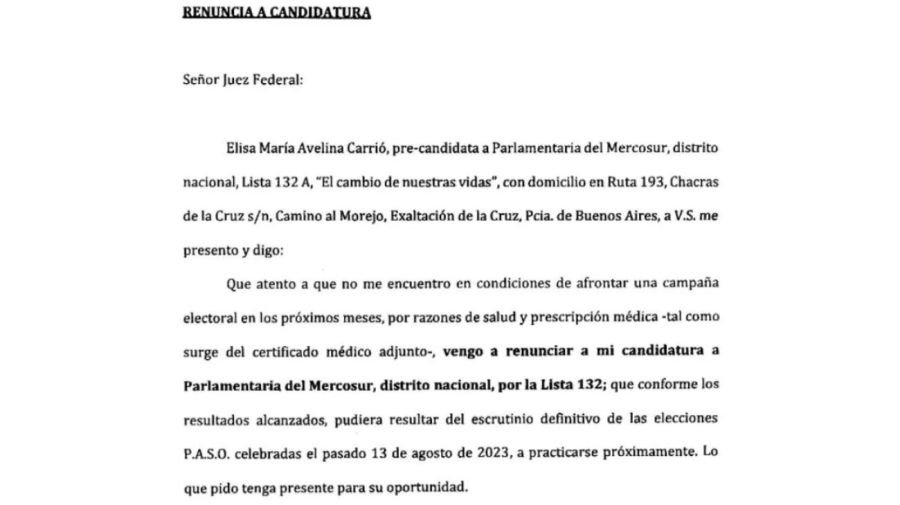 Renuncia Carrió
