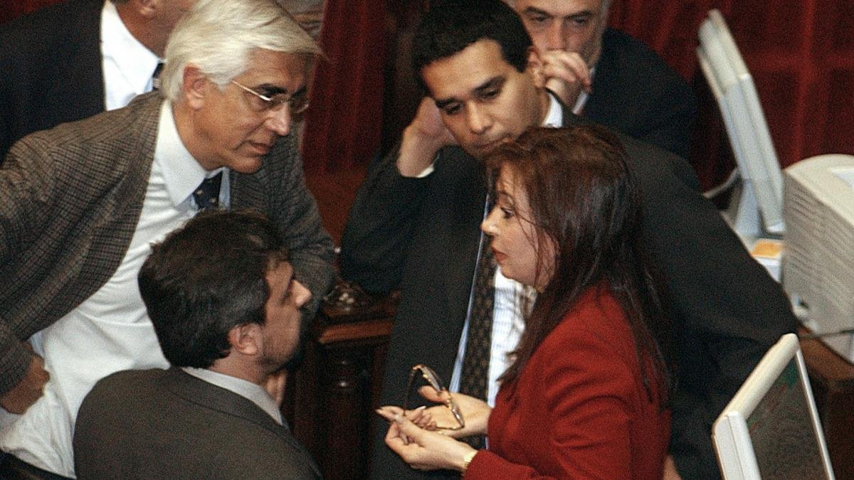 Tratamiento de la anulacin de las leyes de Obediencia Debida y Punto Final en el Senado Foto Carlos Luna