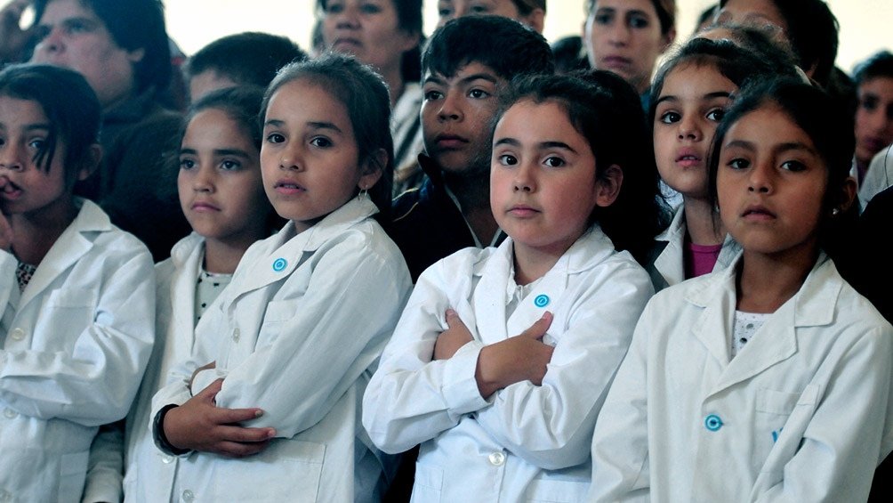 En el pas hay ms de 11 millones de estudiantes de los cuales ms de 8 millones asisten a la educacin pblica Foto Archivo