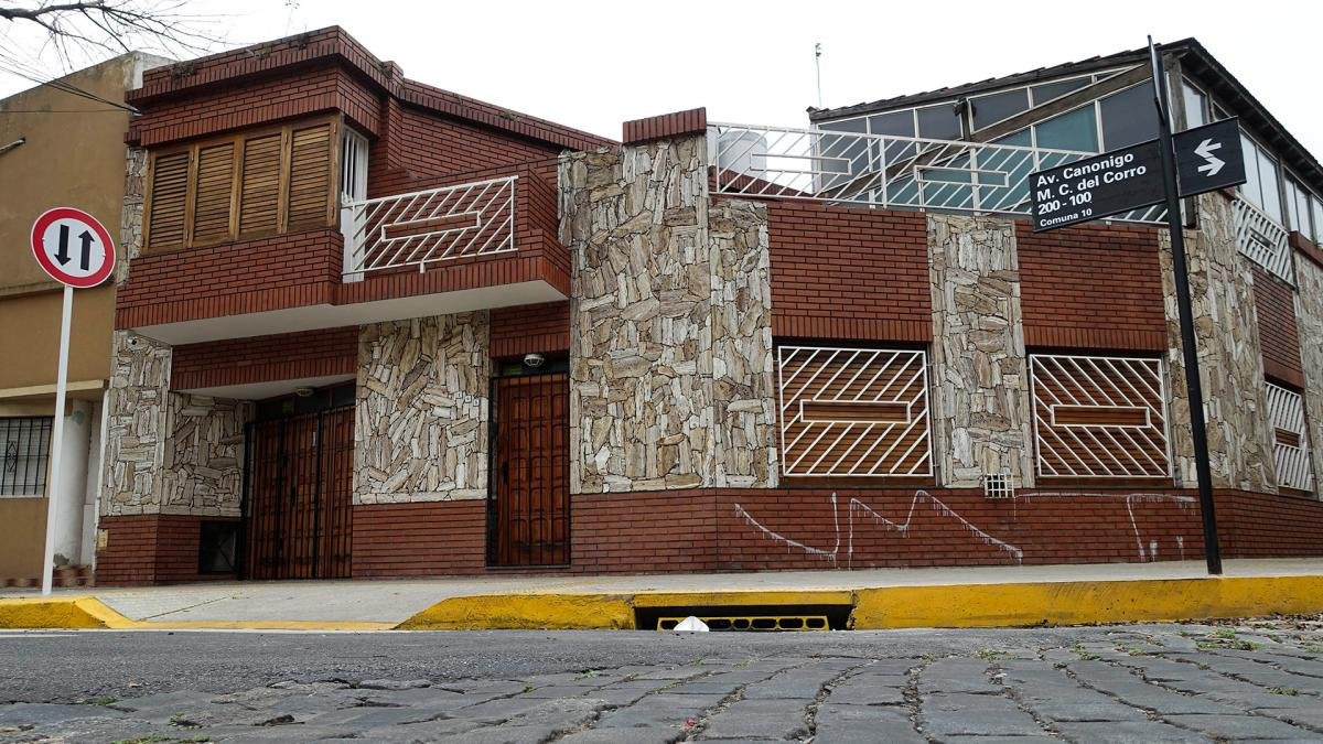 La casa de Villa Luro donde ocurri la masacre Foto Alejandro Belvedere 