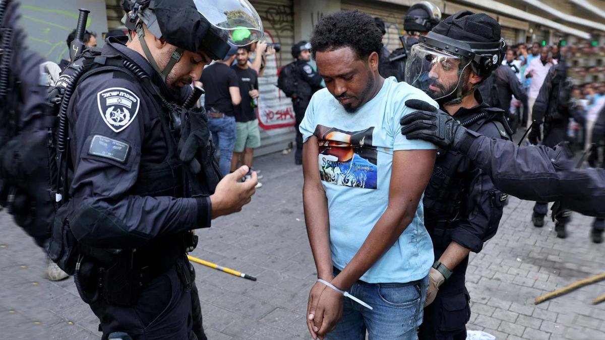 El jefe de Gobierno israel Benjamin Netanyahu orden a las fuerzas policiales que restablecieran el orden pblico Foto AFP