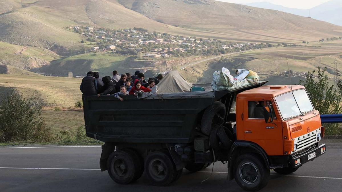 Ms de 100000 habitantes de Nagorno Karabaj huyeron a Armenia Foto AFP