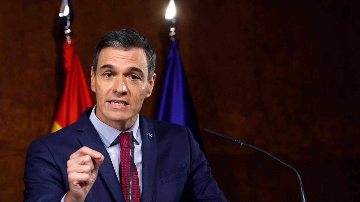 Snchez obtuvo el crucial apoyo de los siete diputados de la formacin separatista catalana de Carles Puigdemont a cambio de la prxima tramitacin en el Parlamento de una ley de amnista para los independentistas procesados Foto AFP