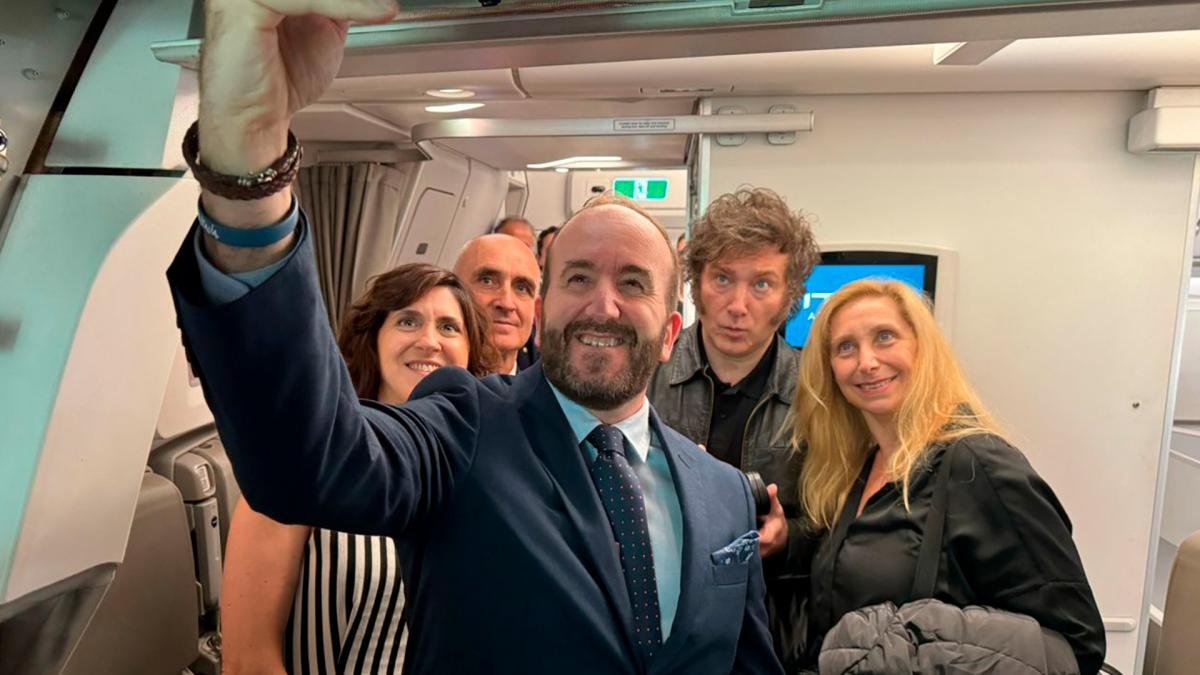El Presidente concluy la gira por Israel Italia y Vaticano