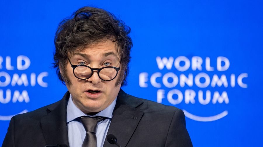 Fotogaleria El presidente de Argentina, Javier Milei, pronuncia un discurso en la reunión del Foro Económico Mundial (FEM) en Davos