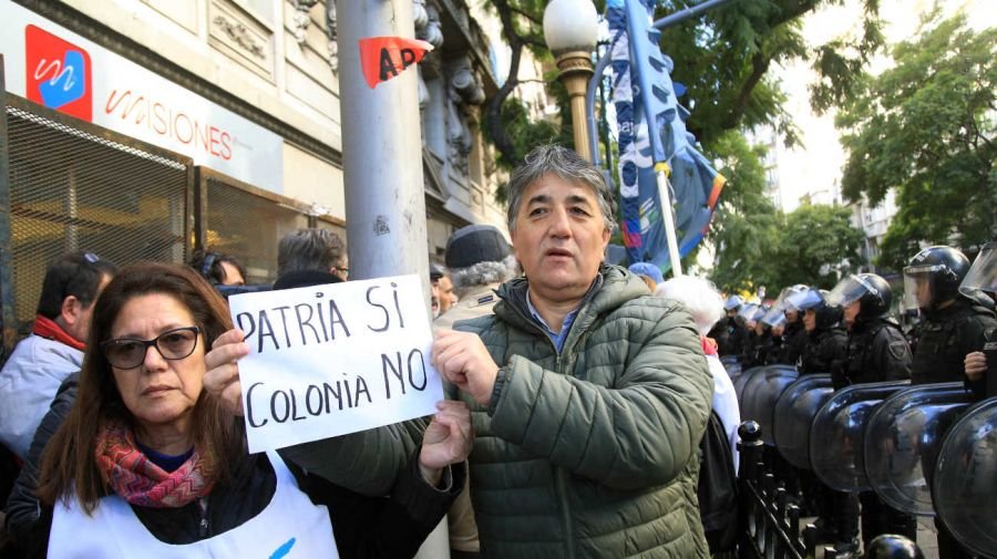 Protesta de la CTA frente a la casa de Misiones en Buenos Aires 20240524