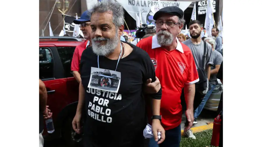 Fabián Grillo llega a la Marcha por el Día de la Memoria 20250324