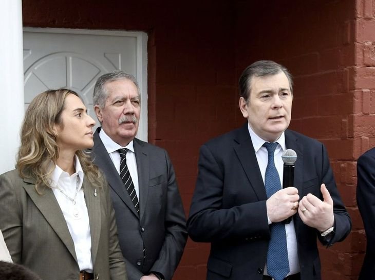 Gerardo Zamora, junto a su jefe de Gabinete y candidato a gobernador, Elías Suarez.