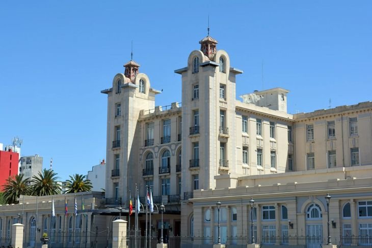 El edificio Mercosur, ubicado en Montevideo.