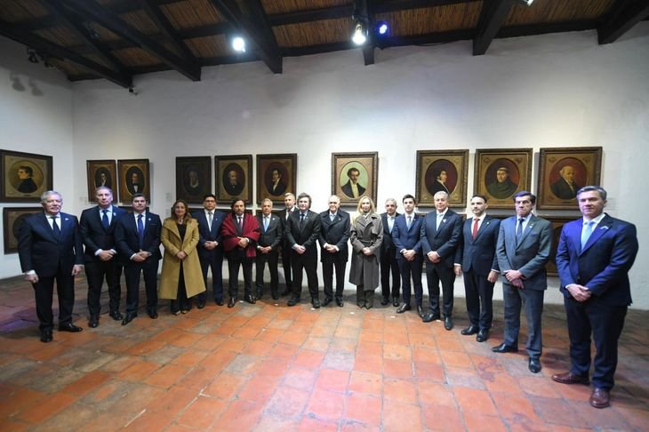La relación de Javier Milei y los gobernadores tendrá una prueba de fuego con los debates por el Presupuesto 2027 y la reforma electoral. La relación de Javier Milei y los gobernadores tendrá una prueba de fuego con los debates por el Presupuesto 2027 y la reforma electoral.