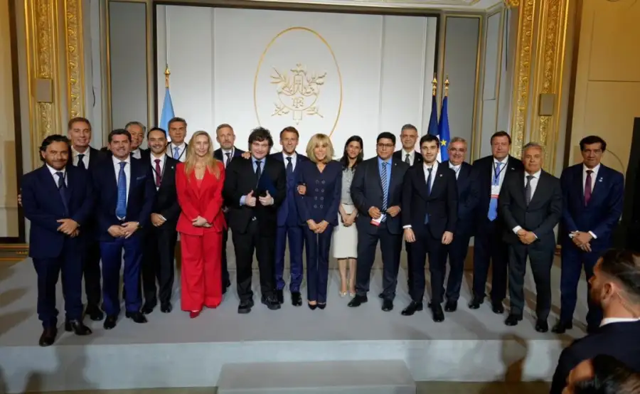 Milei con gobernadores.