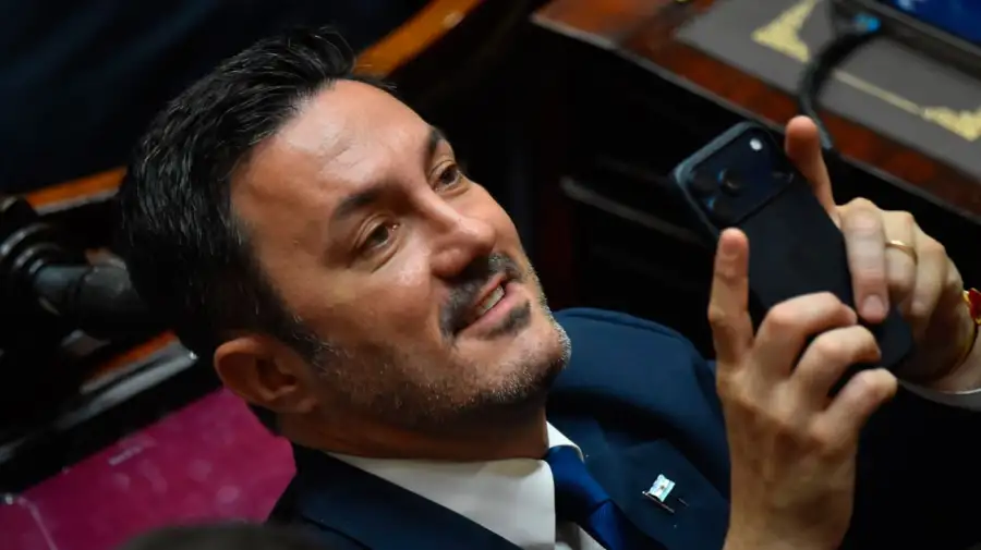 Luis Petri 03122025