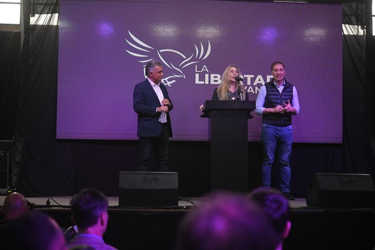 La Libertad Avanza convocó a más de 400 concejales bonaerenses a su primer encuentro provincial en Avellaneda.